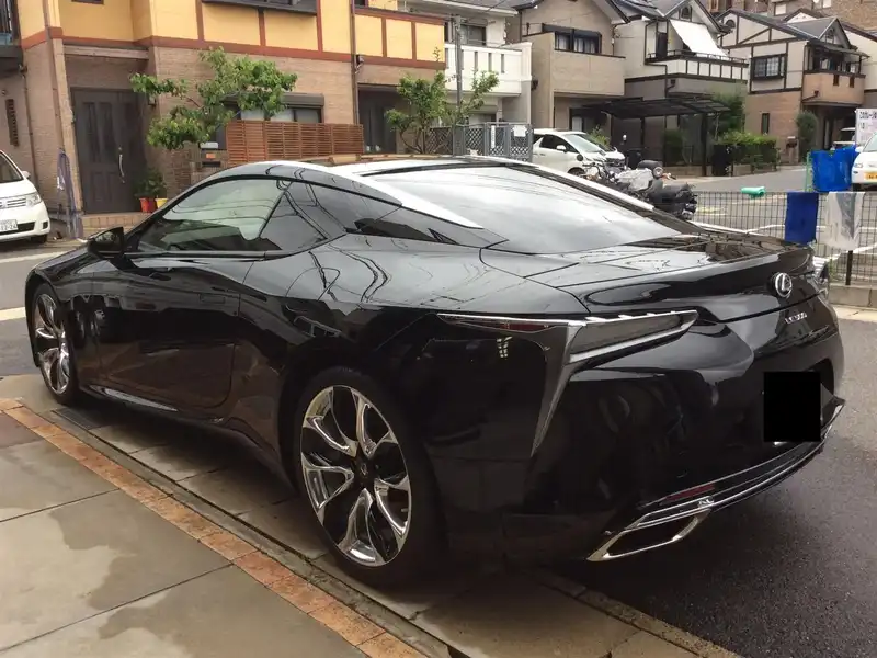 カタログ画像：ＬＣ（LC） ＬＣ５００ｈ Ｓパッケージ 2017年3月 DAA-GWZ100 3500cc ブラックorグラファイトブラックガラスフレーク 燃費15.8km / l バック