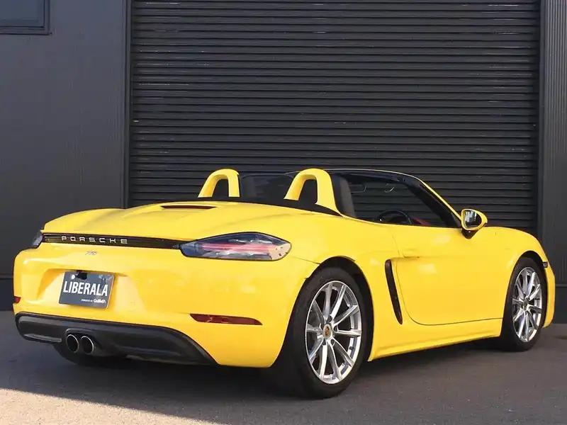 カタログ画像：７１８ボクスター（718 BOXSTER） ７１８ボクスター 2016年6月 ABA-982H1 2000cc レーシングイエロー バック