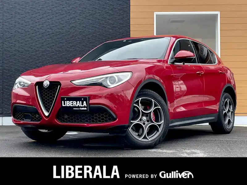 カタログ画像：ステルヴィオ（STELVIO） ２．０ターボ Ｑ４ 2018年10月 ABA-94920 2000cc アルファ レッド 燃費11.8km / l メイン