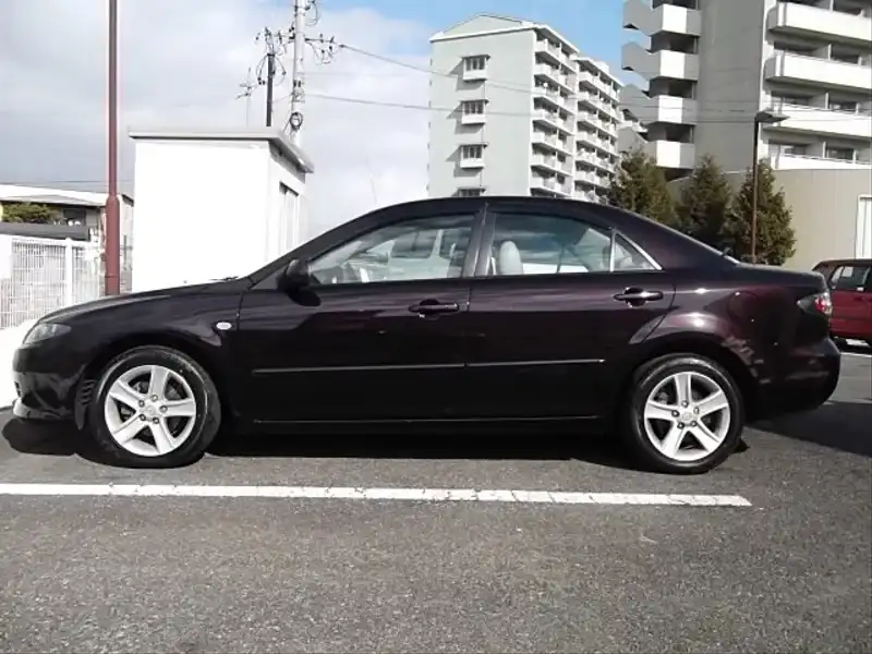 カタログ画像：アテンザセダン（ATENZA SEDAN） ２３ＥＸ 2005年6月 DBA-GG3P 2300cc ラディアントエボニーマイカ 燃費12.6km / l  外装