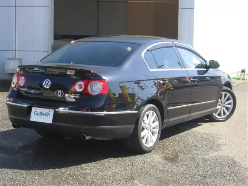 カタログ画像：パサート（PASSAT） Ｖ６ ４モーション 2006年4月 GH-3CAXZF 3200cc シャドーブルーメタリック 燃費8.9km / l  外装