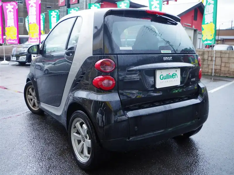 10065501 | カタログ画像：スマートフォーツークーペ（SMART FORTWO COUPE） ｍｈｄ 2010年10月 CBA-451380 1000cc ディープブラック バック