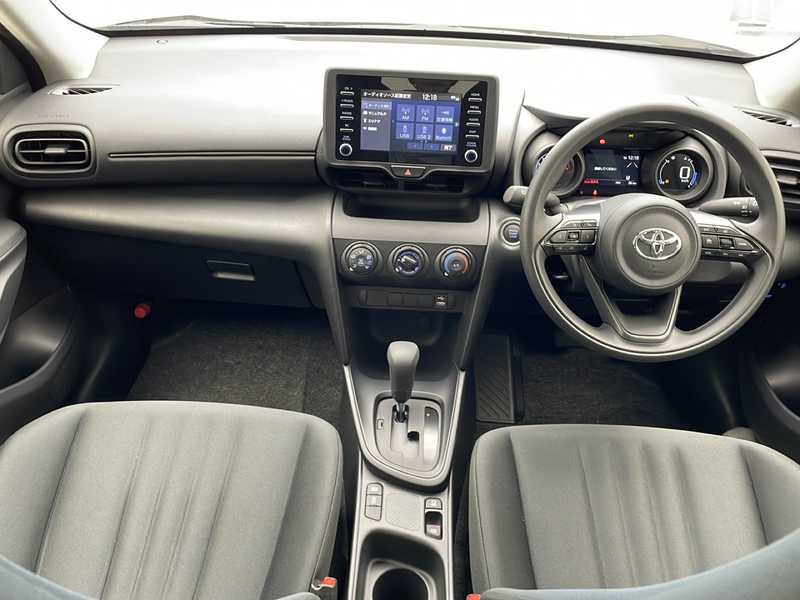 カタログ画像：ヤリスクロス（YARIS CROSS） ハイブリッドＸ 2022年8月 6AA-MXPJ15 1500cc ベージュorブラスゴールドメタリック 燃費28.7km / l 内装