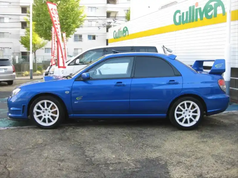 カタログ画像：インプレッサ（IMPREZA） ＷＲＸ ＳＴＩ スペックＣ Ｖリミテッド ２００５ 2005年12月 GH-GDB 2000cc ＷＲブルー・マイカ 燃費10.2km / l  外装