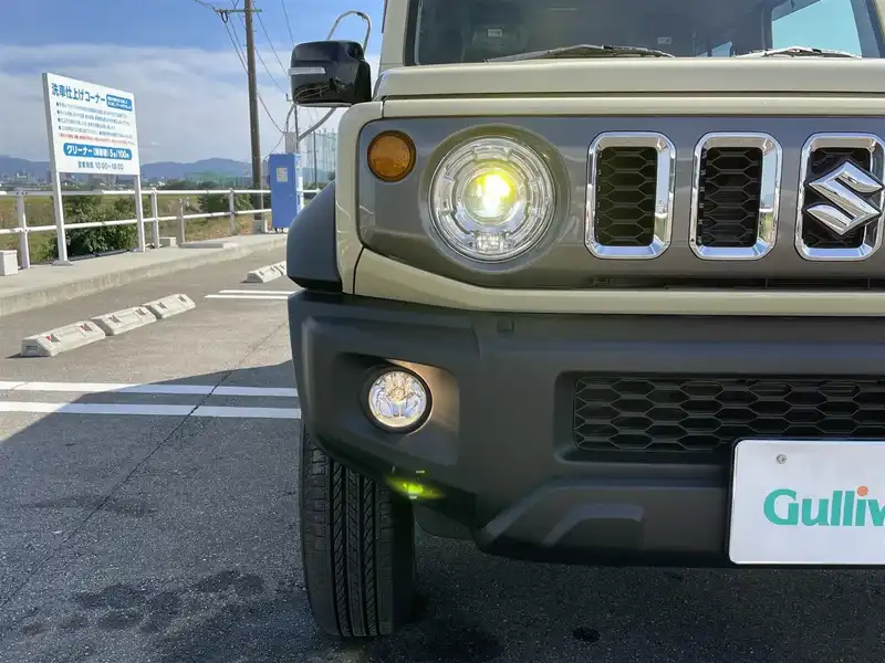 カタログ画像：ジムニー（JIMNY） ＸＧ 2025年11月 3BA-JB64W 660cc 燃費14.3km / l メイン