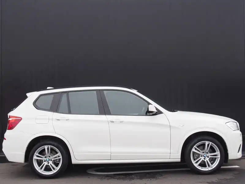 カタログ画像：Ｘ３（X3） ｘＤｒｉｖｅ ２８ｉ Ｍスポーツパッケージ 2012年5月 DBA-WX20 2000cc 燃費13.6km / l 外装