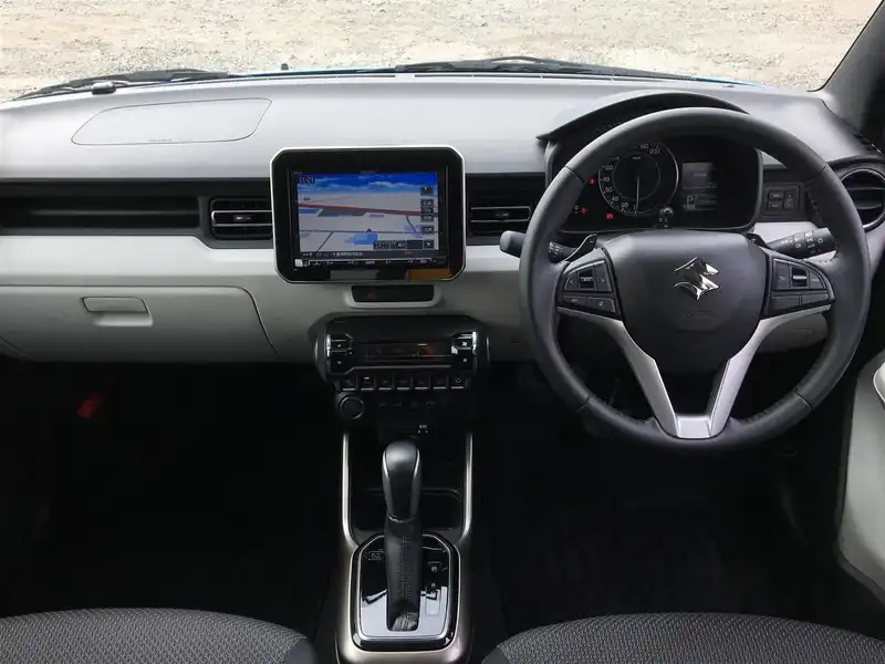 カタログ画像：イグニス（IGNIS） ハイブリッドＭＺ セーフティパッケージ装着車 2017年9月 DAA-FF21S 1200cc スピーディーブルーメタリック 燃費25.4km / l 内装