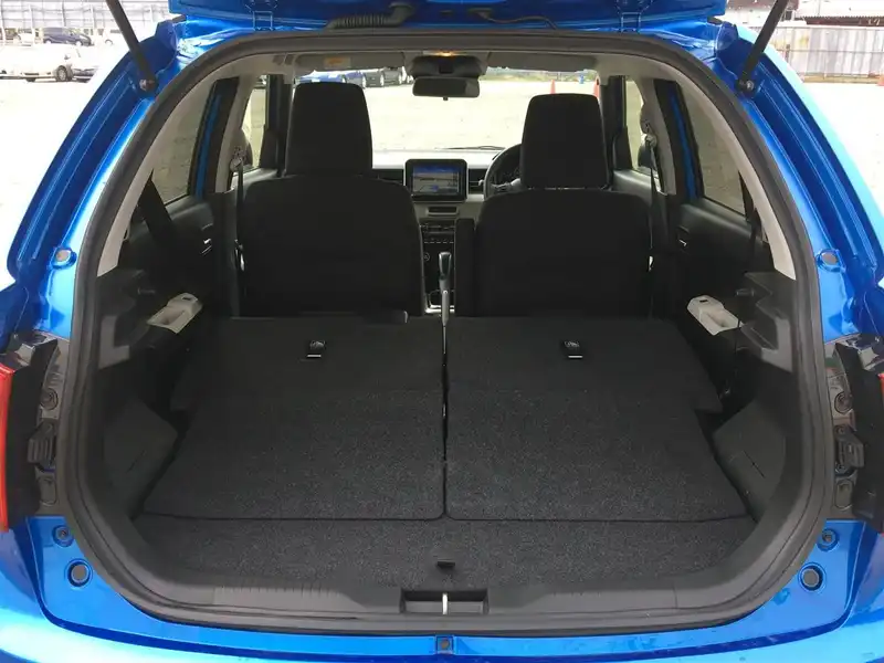 カタログ画像：イグニス（IGNIS） ハイブリッドＭＺ セーフティパッケージ装着車 2017年9月 DAA-FF21S 1200cc 燃費25.4km / l 内装