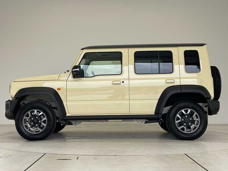 カタログ画像：ジムニー（JIMNY） ＸＧ 2025年11月 3BA-JB64W 660cc 燃費14.3km / l メイン