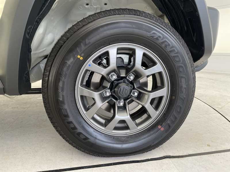 カタログ画像：ジムニー（JIMNY） ＸＧ 2025年11月 3BA-JB64W 660cc 燃費14.3km / l メイン