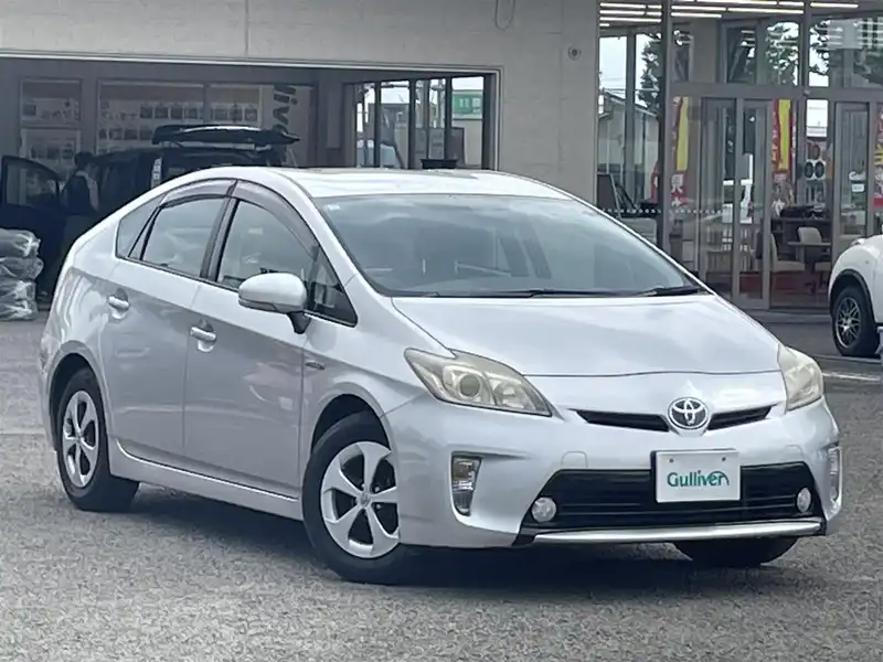トヨタ　プリウス　2013 プリウスPHV（トヨタ）S（2013年9月）｜カタログから中古車