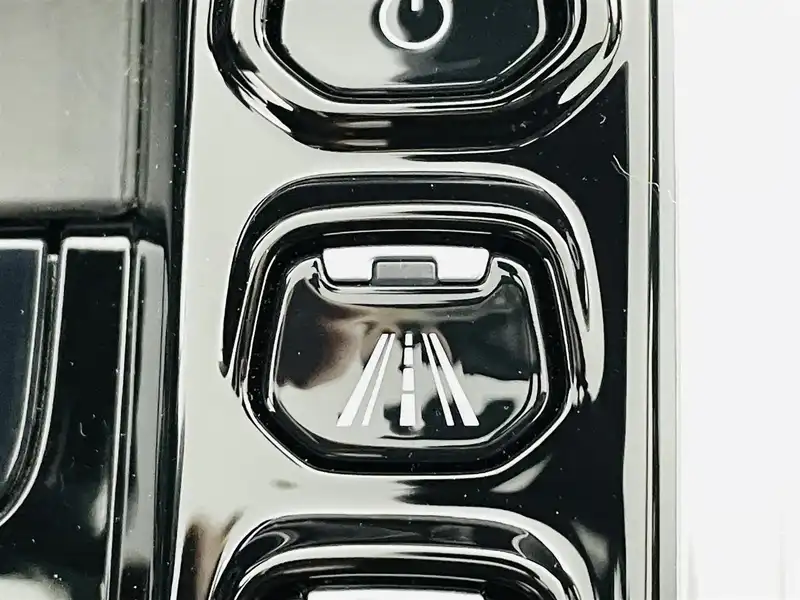 カタログ画像：ＤＢＸ（DBX） ７０７ 2022年2月 7BA-AM801 4000cc 外装