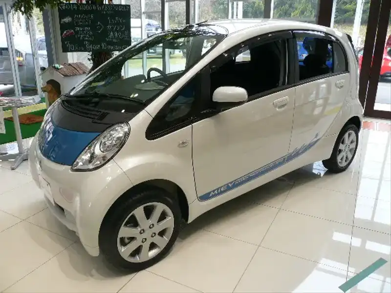 カタログ画像：アイミーブ（I-MIEV） ベースグレード 2010年4月 ZAA-HA3W ホワイトパール／ミントグリーンソリッドorホワイトパール／オーシャンブルーメタリック 外装