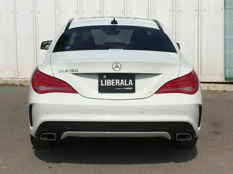 カタログ画像：ＣＬＡクラス（CLA-CLASS） ＣＬＡ１８０ エディションブラック 2015年4月 DBA-117342 1600cc カルサイトホワイト（Ｓ） 燃費17.4km / l バック