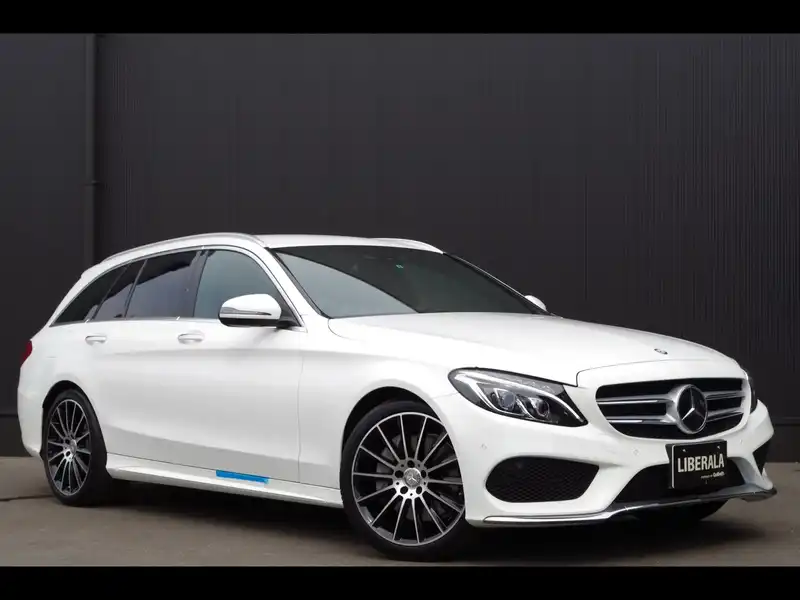 カタログ画像：Ｃクラスステーションワゴン（C-CLASS STATIONWAGON） Ｃ２５０ ステーションワゴン スポーツ 2015年9月 RBA-205245 2000cc ポーラーホワイト（Ｓ） 燃費15.4km / l メイン