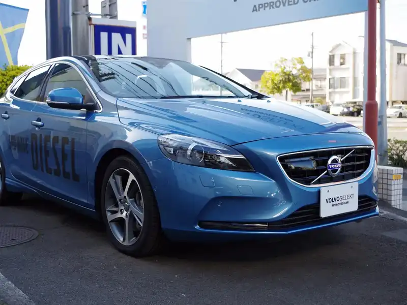 カタログ画像：Ｖ４０（V40） Ｄ４ ＳＥ 2015年7月 LDA-MD4204T 2000cc ミスティブルーメタリックorパワーブルーメタリック 燃費20.0km / l メイン（その他）