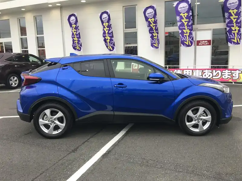 カタログ画像：Ｃ－ＨＲ（C-HR） Ｓ－Ｔ ＬＥＤパッケージ 2018年5月 DBA-NGX10 1200cc ネビュラブルーメタリック 燃費16.4km / l 外装