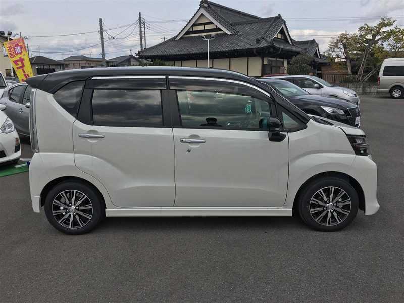 カタログ画像：ステラ（STELLA） カスタムＲ スマートアシスト 2020年2月 DBA-LA150F 660cc パール・ホワイトⅢorブラック／パール・ホワイトⅢ 燃費31.0km / l 外装