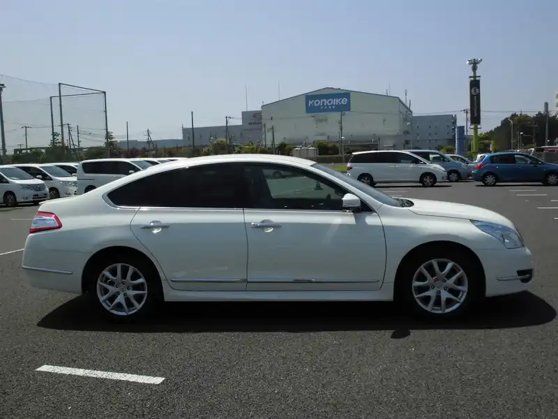 カタログ画像：ティアナ（TEANA） ２５０ＸＬ スポーティセレクション 2012年6月 DBA-J32 2500cc ブリリアントホワイトパール（３Ｐ） 燃費11.4km / l 外装