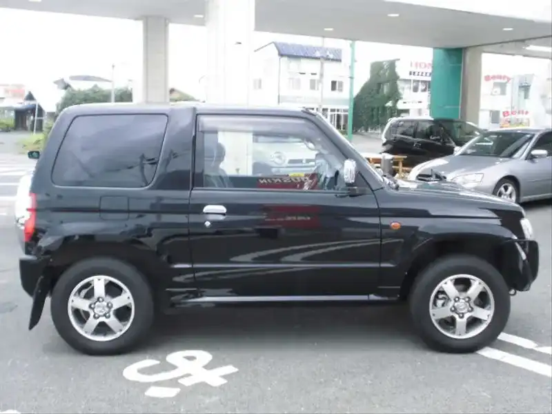 カタログ画像：パジェロミニ（PAJERO MINI） プレミアムセレクション 2011年1月 ABA-H58A 660cc ブラックマイカ 外装