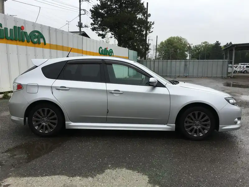 カタログ画像：インプレッサ（IMPREZA） １．５ｉ－Ｓ リミテッド 2010年12月 DBA-GH2 1500cc スパークシルバー・メタリック 燃費16.8km / l  外装