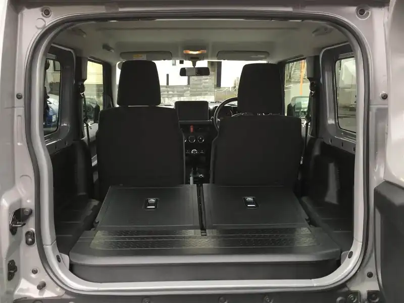 カタログ画像：ジムニー（JIMNY） ＸＬ スズキセーフティサポート装着車 2019年10月 3BA-JB64W 660cc ミディアムグレー 燃費13.2km / l 内装