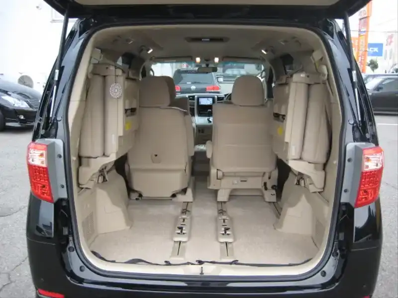 カタログ画像：アルファード（ALPHARD） ２４０Ｘ サイドリフトアップシート装着車 2008年8月 DBA-ANH25W 2400cc ブラック 燃費11.4km / l  内装