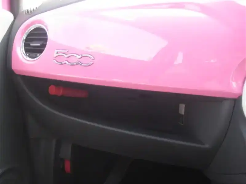 カタログ画像：５００（500） ピンク！ 2009年9月 ABA-31212 1200cc ローザ ローザ 燃費15.6km / l  内装