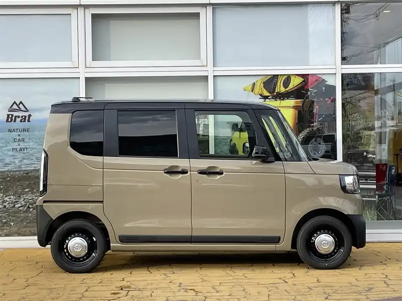 カタログ画像：Ｎ－ＢＯＸジョイ（N-BOX JOY） ベースグレード（２トーン） 2024年9月 6BA-JF6 660cc 燃費19.3km / l 外装
