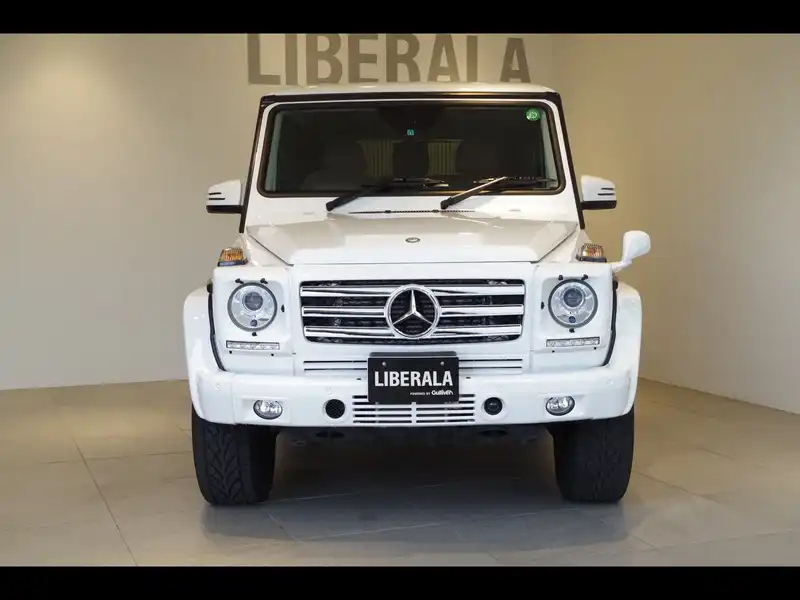 カタログ画像：Ｇクラス（G-CLASS） Ｇ３５０ ブルーテック ３５ｔｈアニバーサリーエディション 2014年9月 FDA-463346 3000cc ポーラーホワイト（Ｓ） フロント