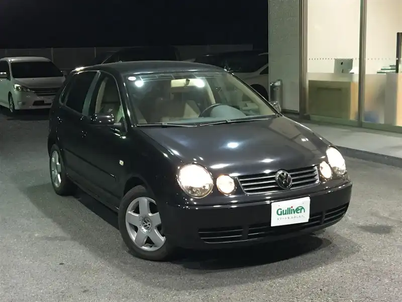 カタログ画像：ポロ（POLO） ＥＵ 2004年4月 GH-9NBBY 1400cc ブラックマジックパールエフェクト 燃費13.4km / l  メイン