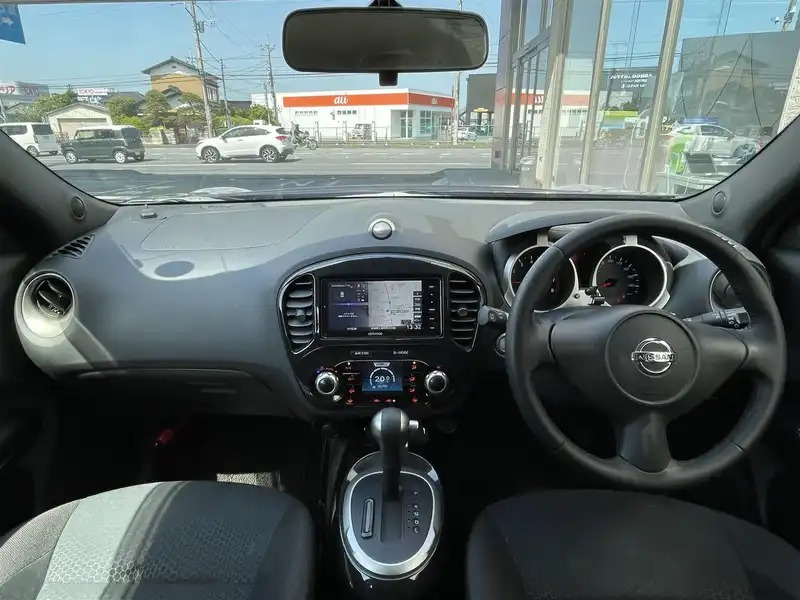 カタログ画像：ジューク（JUKE） １５ＲＸ プレミアムパーソナライズパッケージ 2013年12月 DBA-YF15 1500cc ミッドナイトパープルIV（４Ｒ） 燃費18.0km / l 内装