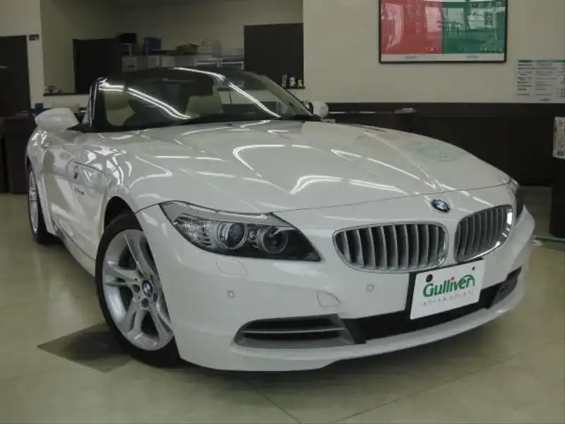 カタログ画像：Ｚ４（Z4） ｓＤｒｉｖｅ３５ｉ 2009年5月 ABA-LM30 3000cc アルピン・ホワイトⅢ（ソリッド・カラー） 燃費9.7km / l  メイン