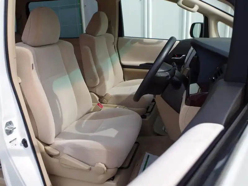 カタログ画像：アルファード（ALPHARD） ２４０Ｘ サイドリフトアップシート装着車 2014年4月 DBA-ANH20W 2400cc ホワイトパールクリスタルシャイン 燃費10.8km / l 内装