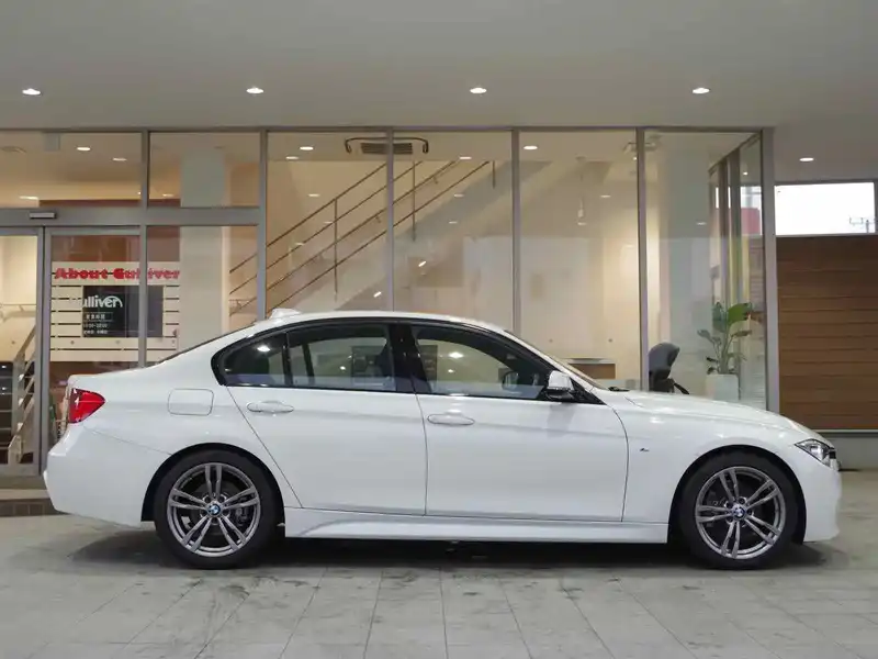 カタログ画像：３シリーズ（3 SERIES） ３２０ｄ Ｍスポーツ スタイルエッジ 2015年5月 LDA-3D20 2000cc アルピン・ホワイトⅢ 燃費19.4km / l 外装