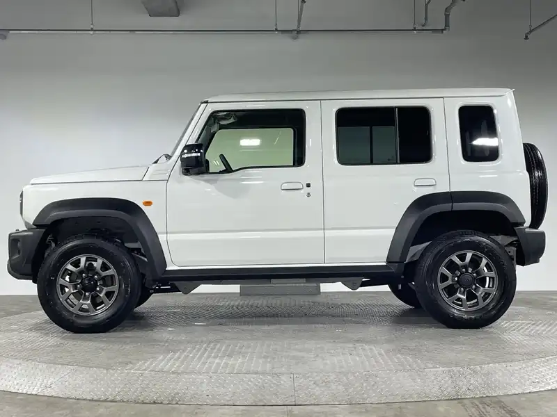 カタログ画像：ジムニー（JIMNY） ＸＧ 2025年11月 3BA-JB64W 660cc 燃費14.3km / l 外装
