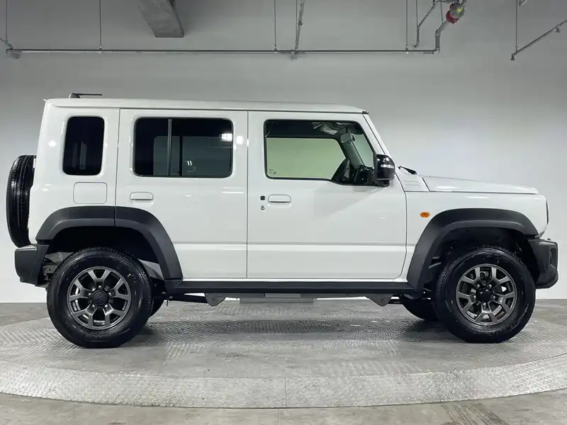 カタログ画像：ジムニー（JIMNY） ＸＧ 2025年11月 3BA-JB64W 660cc 燃費14.3km / l 外装