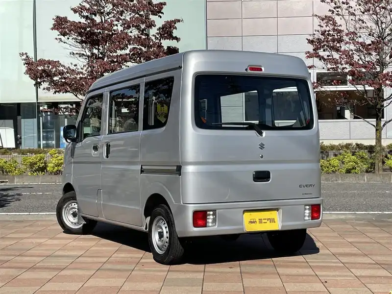 カタログ画像：エブリイ（EVERY） ＰＡ 2019年10月 HBD-DA17V 660cc シルキーシルバーメタリック 燃費16.6km / l バック