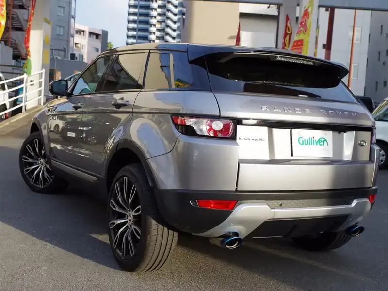 10093892 | カタログ画像：レンジローバーイヴォーク（RANGE ROVER EVOQUE） ピュア 2014年8月 CBA-LV2A 2000cc インダス・シルバー バック