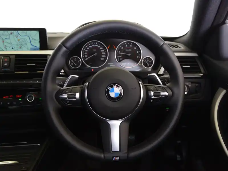 カタログ画像：４シリーズ（4 SERIES） ４２０ｉクーペ Ｍスポーツ 2018年1月 DBA-4N20 2000cc アルピン・ホワイトⅢ（ソリッド・カラー） 燃費16.0km / l 内装