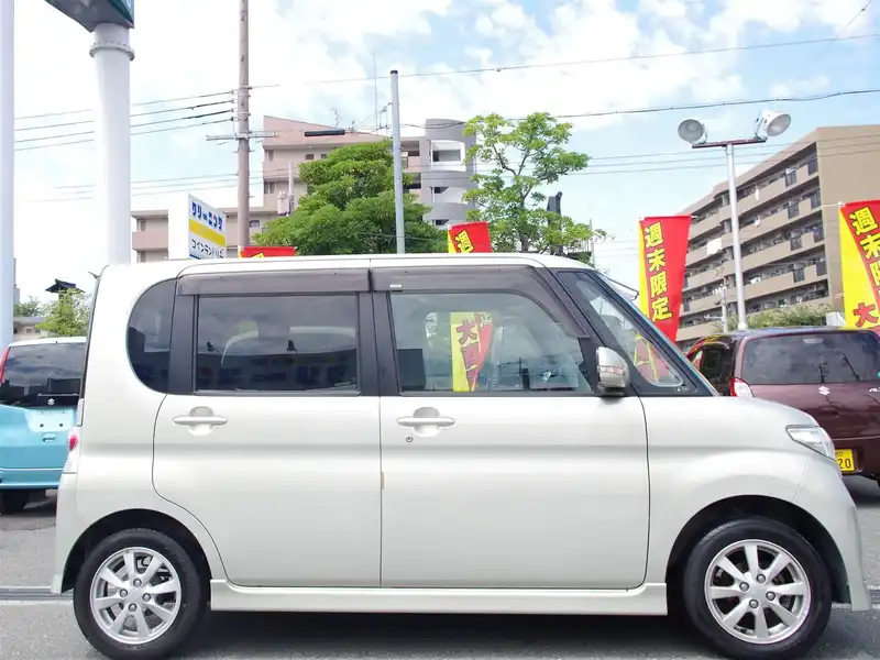 カタログ画像：タント（TANTO） カスタムＸ 2009年12月 CBA-L385S 660cc シャンパンメタリックオパール 燃費18.0km / l  外装