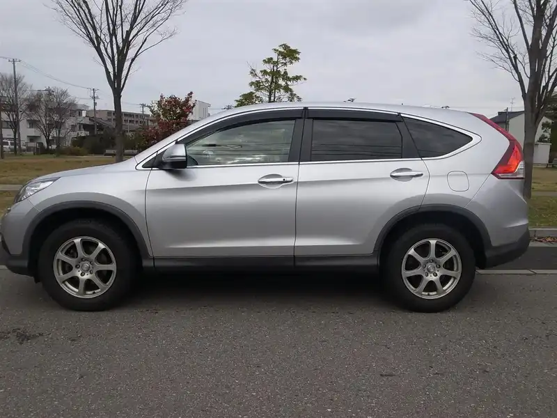 カタログ画像：ＣＲ－Ｖ（CR-V） ２０Ｇ 2011年12月 DBA-RM1 2000cc アラバスターシルバー・メタリック 燃費14.4km / l 外装