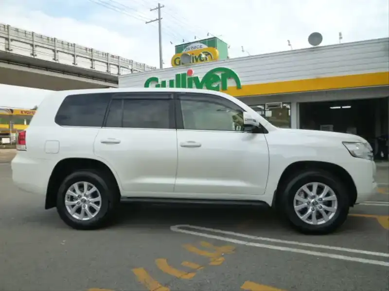 カタログ画像：ランドクルーザー（LAND CRUISER） ＧＸ 2015年8月 CBA-URJ202W 4600cc ホワイトパールクリスタルシャイン 燃費6.9km / l 外装