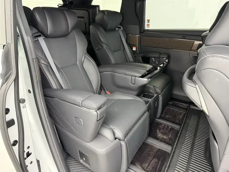 カタログ画像：アルファードＰＨＥＶ（ALPHARD PHEV） プラグインハイブリッド エグゼクティブラウンジ 2025年1月 6LA-AAHP45W 2500cc プラチナホワイトパールマイカ 燃費16.7km / l バック