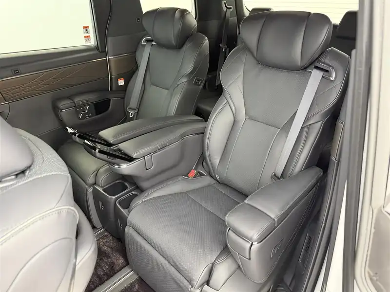 カタログ画像：アルファードＰＨＥＶ（ALPHARD PHEV） プラグインハイブリッド エグゼクティブラウンジ 2025年1月 6LA-AAHP45W 2500cc プラチナホワイトパールマイカ 燃費16.7km / l バック