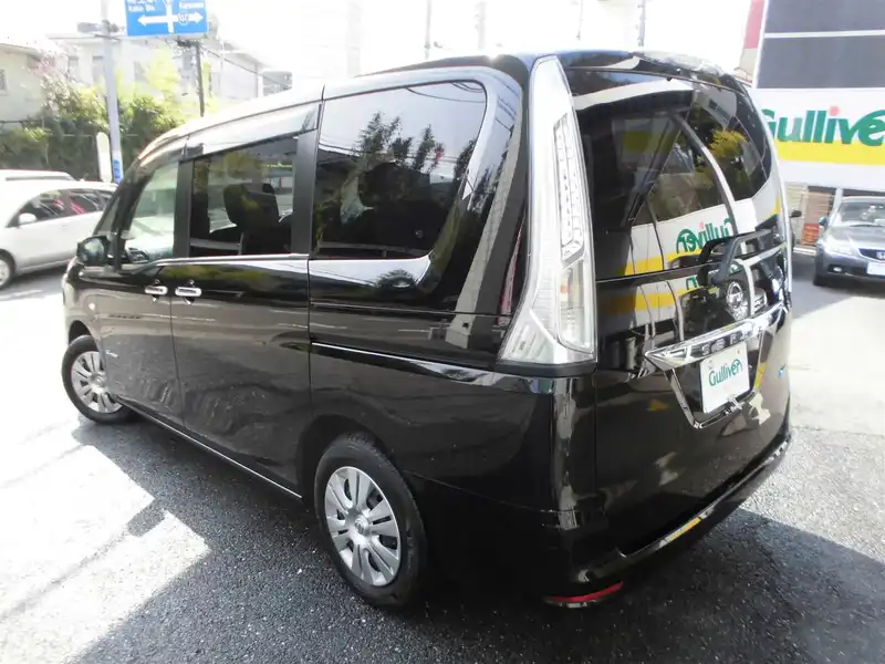 カタログ画像：セレナ（SERENA） ２０Ｇ Ｓ－ハイブリッド 2012年8月 DAA-HC26 2000cc スーパーブラック 燃費15.2km / l バック