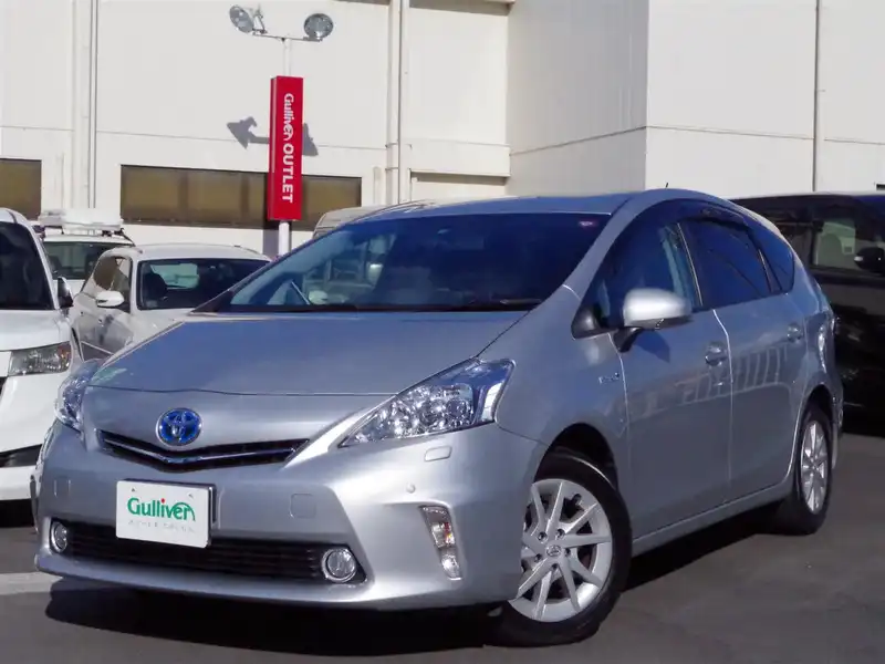 カタログ画像：プリウスα（PRIUS ALPHA） Ｓ 2013年8月 DAA-ZVW40W 1800cc シルバーメタリック 燃費26.2km / l フロント