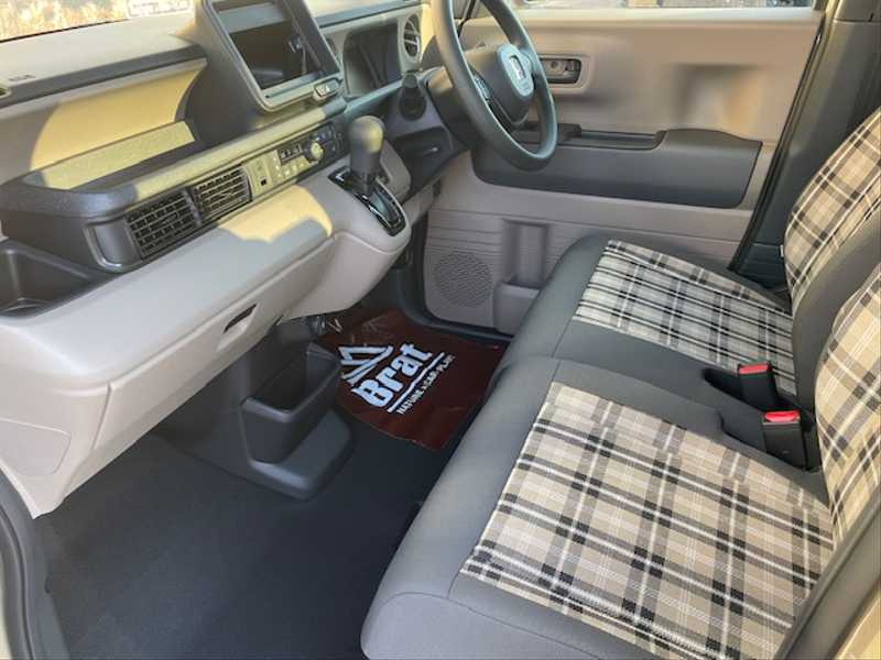 カタログ画像：Ｎ－ＢＯＸジョイ（N-BOX JOY） ベースグレード（２トーン） 2024年9月 6BA-JF6 660cc 燃費19.3km / l フロント