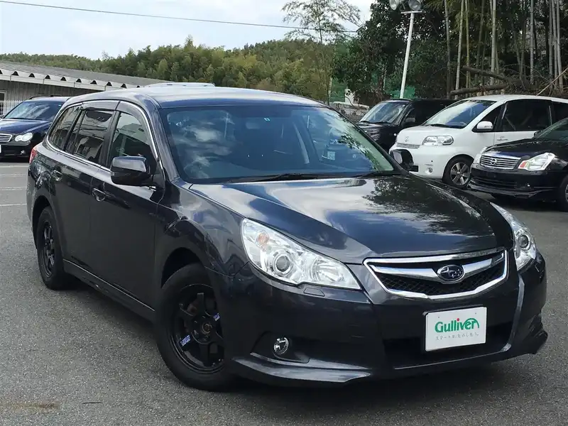 カタログ画像：レガシィツーリングワゴン（LEGACY TOURING WAGON） ２．５ｉ Ｓスタイル 2010年5月 DBA-BR9 2500cc グラファイトグレー・メタリック 燃費14.0km / l  メイン（その他）