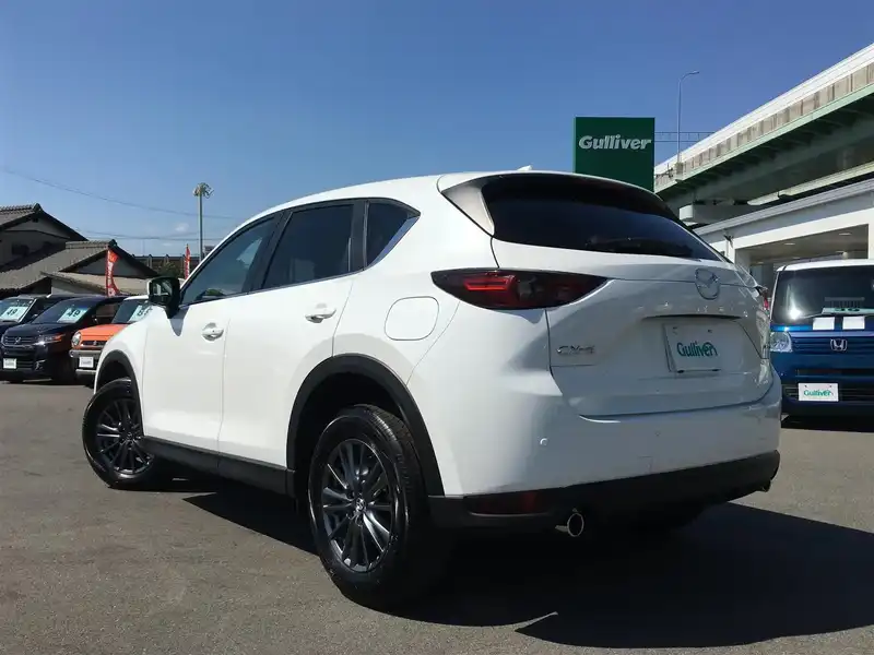 カタログ画像：ＣＸ－５（CX-5） ２５Ｓ エクスクルーシブモード 2021年12月 6BA-KF5P 2500cc スノーフレイクホワイトパールマイカ 燃費13.0km / l バック